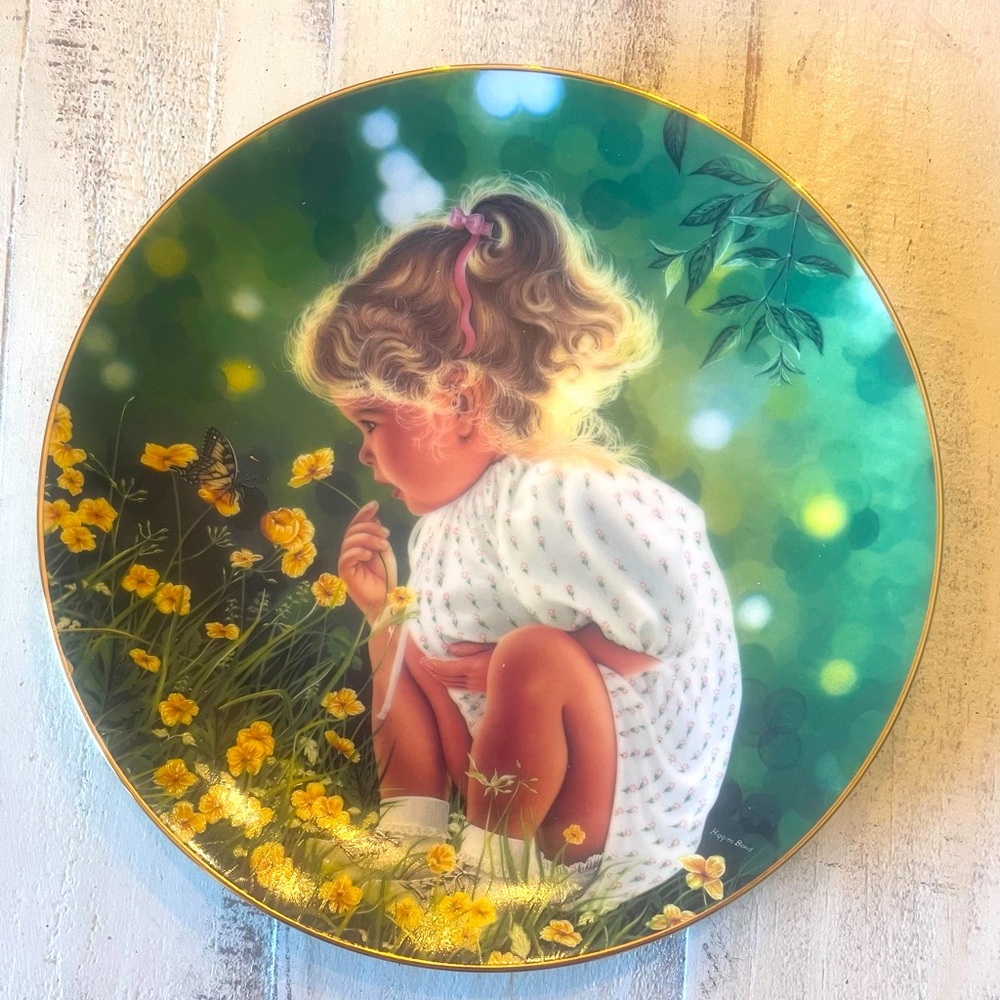 Plate in excellent condition